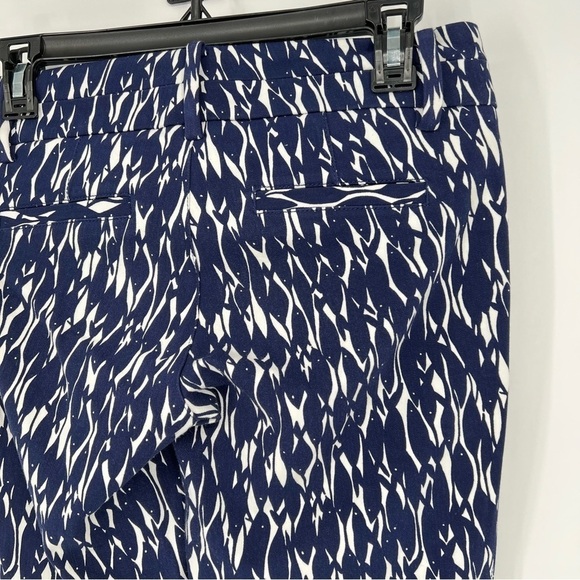 Lilly Pulitzer Navy Capri New School Fish Print Pants - Picture 6 of 14